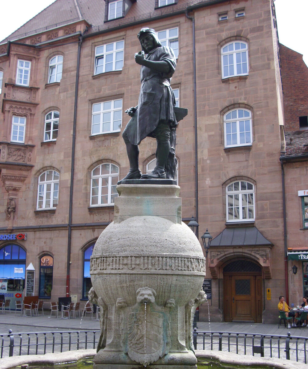 Findeisen Watches - Statue of Peter Henlein in Nuremberg